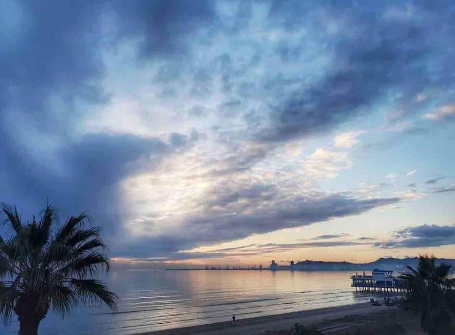 Beautiful Sea View Apartment Dıraç Dış mekan fotoğraf